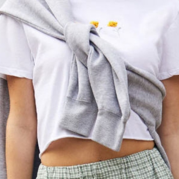Brandy Melville White Serena Poppy top - Picture 2 of 5